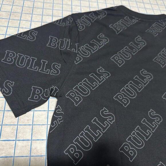 Chicago Bulls NBA T Shirt All Over Print Mens Large Michael Jordan Magic Johnson - Picture 11 of 14